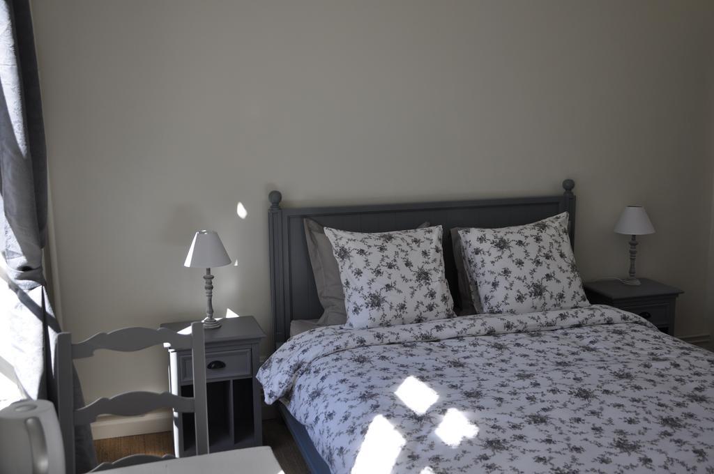 B&B Le Relais Des Saints Peres Auxerre Room photo